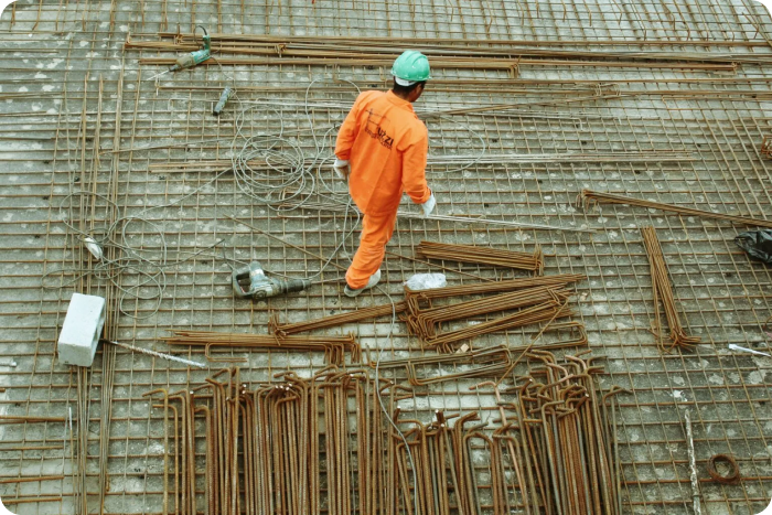 Blog When Is Working Alone Not Ok Lone Worker Law Hero